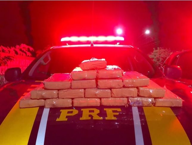 PRF realiza apreensão de quase 20kg de cocaína em Colônia do Gurguéia-PI