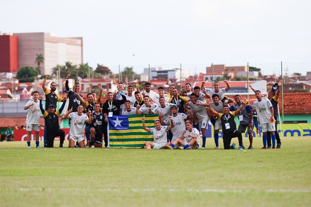Tiradentes-PI vence Chapecoense nos pênaltis e avança para a terceira fase