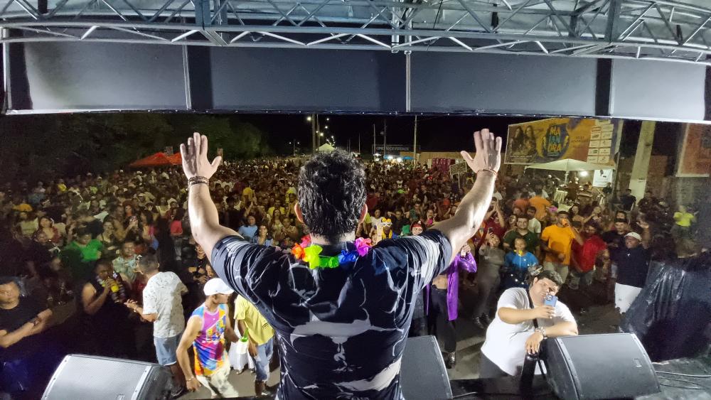 Primeiro Corso de Floriano arrasta uma multidão