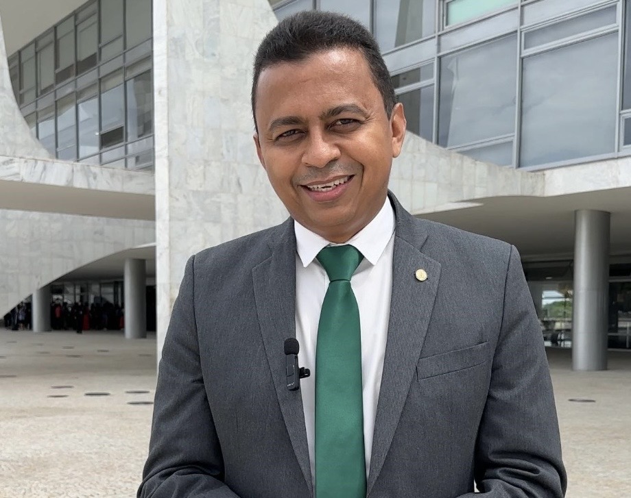 Dr Francisco comemora vinda de 3 novos institutos federais para Altos, Barras e Esperantina