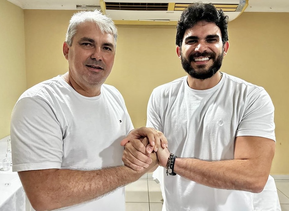 Ex-Vereador Maurício Bezerra desiste da pré-candidatura a prefeito e anuncia apoio ao Dr. Marcus Vinícius Kalume (PT)