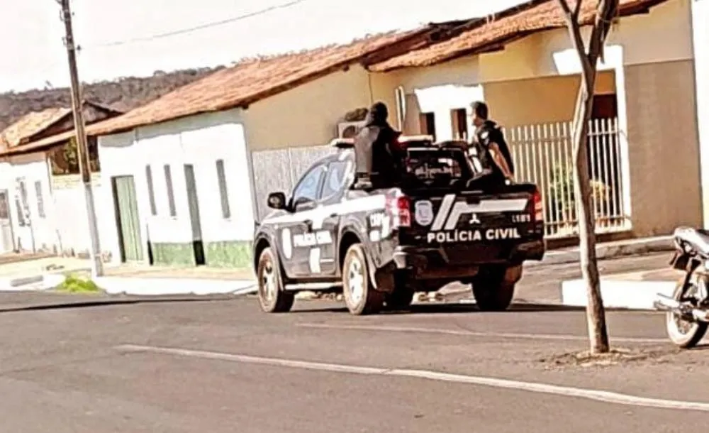 Polícia Civil Deflagra Operação em São José do Peixe: Três Pessoas Presas e apreensão de drogas e armas