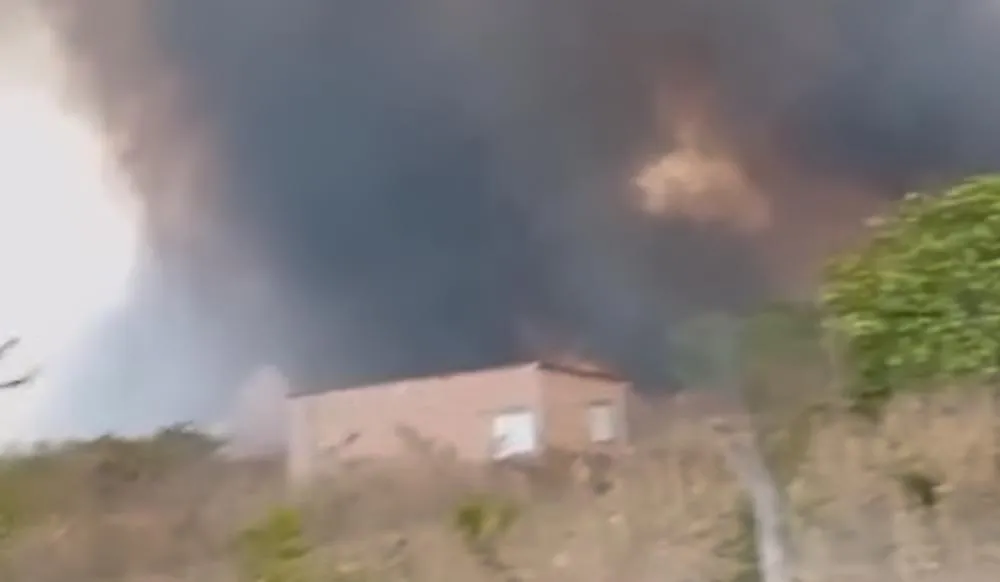Incêndio deixa quatro pessoas da mesma família mortas em Canto do Buriti
