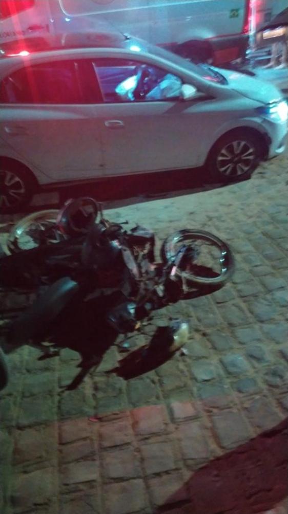 Acidente deixa uma vítima fatal e duas pessoas feridas em Floriano