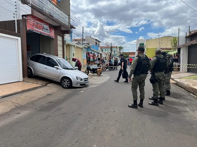 Empresário é assassinado na frente de sua loja em Picos