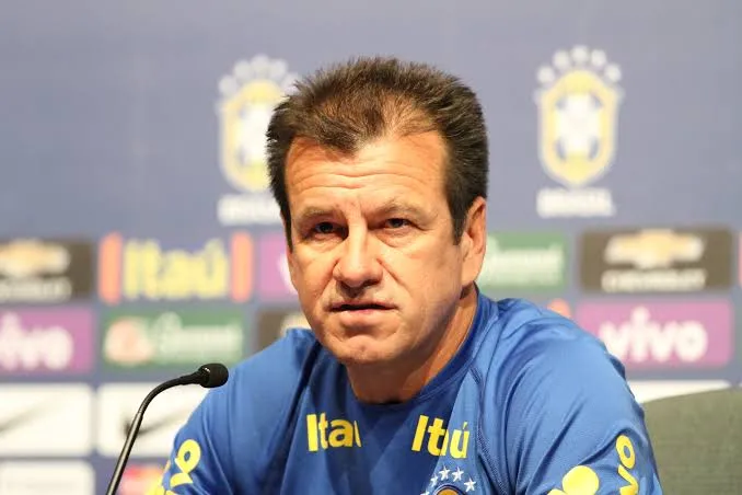 Campeão mundial e ex-técnico da Seleção Brasileira está em Floriano para palestra sobre liderança