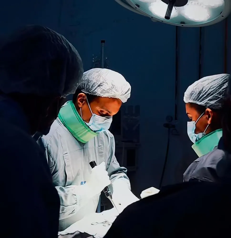 Hospital Regional Tibério Nunes realiza primeira cirurgia de artrodese de coluna
