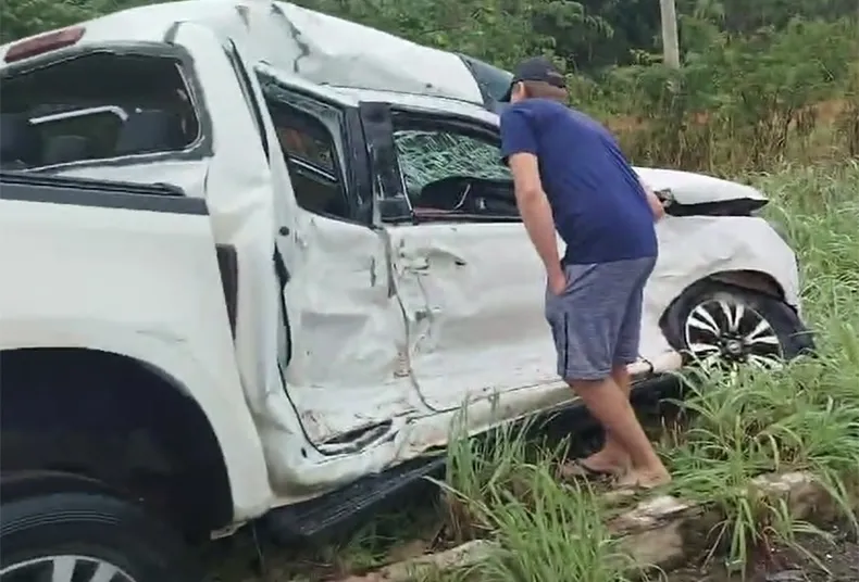 Ex-prefeito no Piauí morre em acidente com carreta na véspera do Natal; um sobrevivente