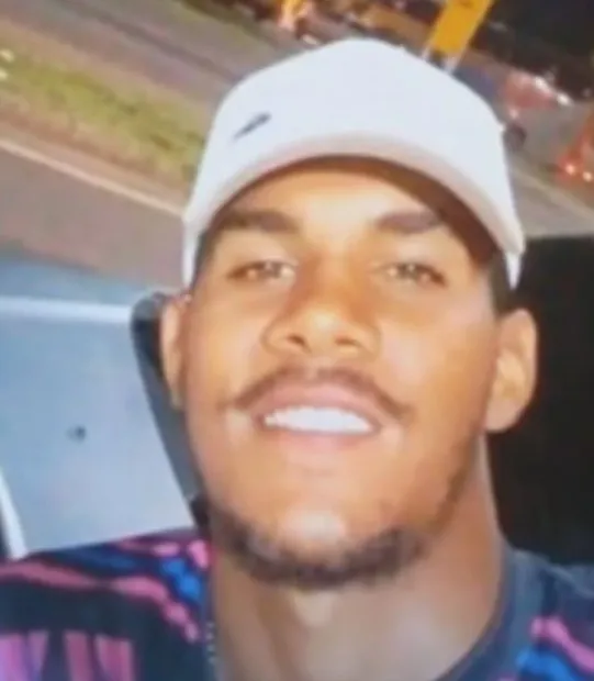 Jovem é executado a tiros em campo de futebol em Floriano
