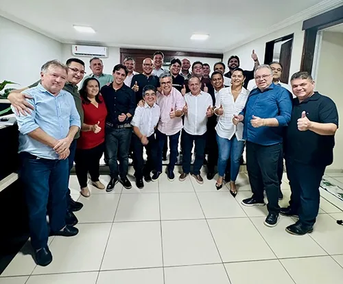 Deputados do Partido dos Trabalhadores participam de encontro com Rafael e Wellington Dias