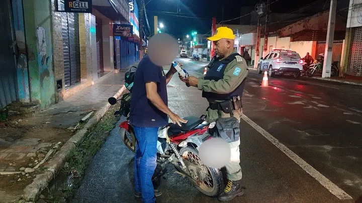 PM realiza Operação “Rota Segura” em Floriano para intensificar fiscalização no trânsito