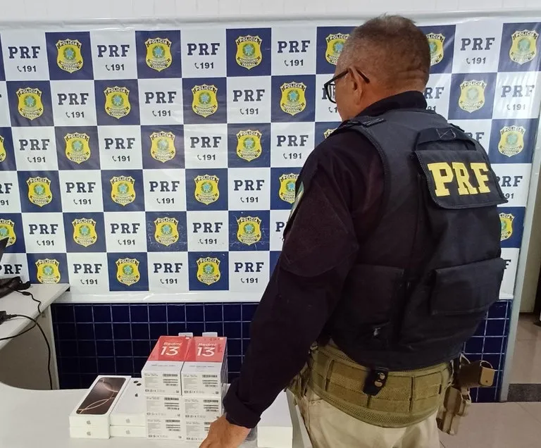 PRF apreende eletrônicos estrangeiros sem nota fiscal em Floriano (PI)