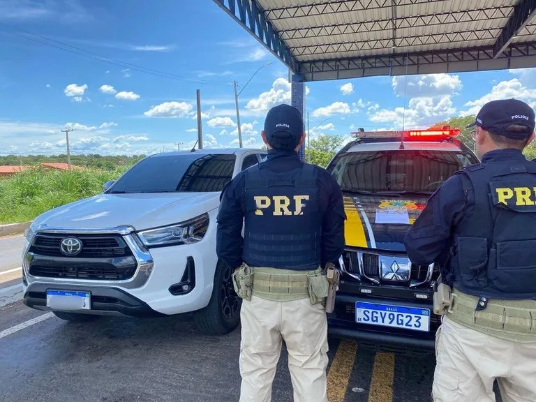 PRF prende foragido por homicídio em Floriano ao tentar se passar por outra pessoa