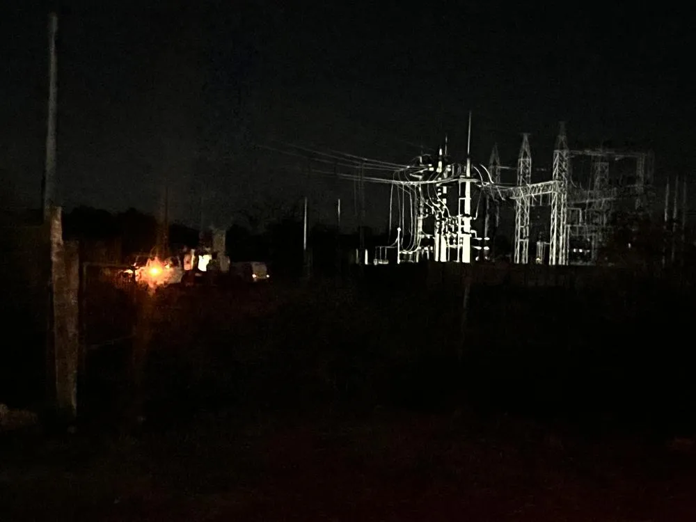 Problema em linha de transmissão deixa 14 municípios do Piauí sem energia