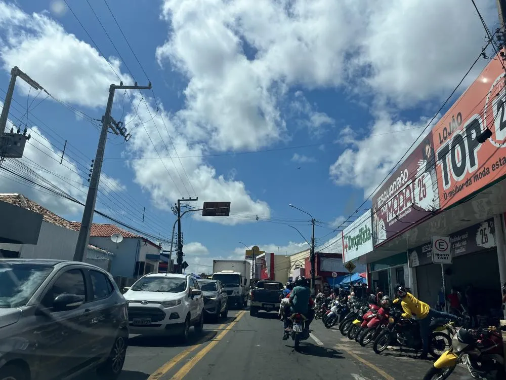 Semana Santa e Tiradentes: veja como será o funcionamento do comércio em Floriano