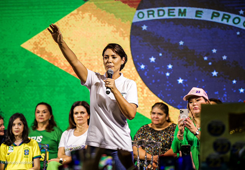 Michelle Bolsonaro participa de ato político em Teresina