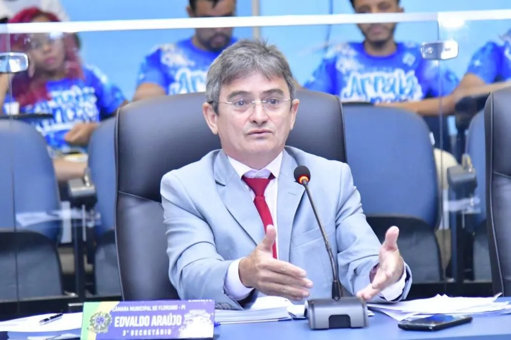Câmara aprova proposta do vereador Edvaldo para homenagear PRF que salvou bebê de engasgo