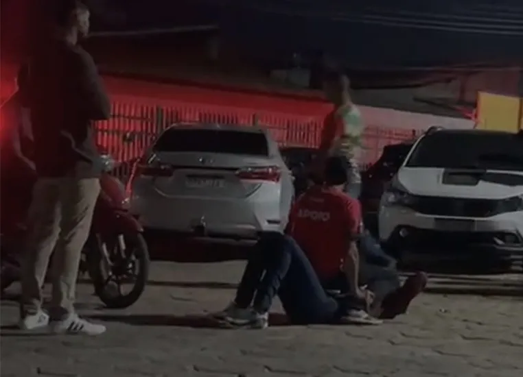 Homem em surto invade igreja, provoca quebra-quebra e ameaças fiéis em Floriano
