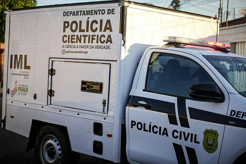 Criminosos invadem casa e matam adolescente de 16 anos com 22 tiros em Teresina