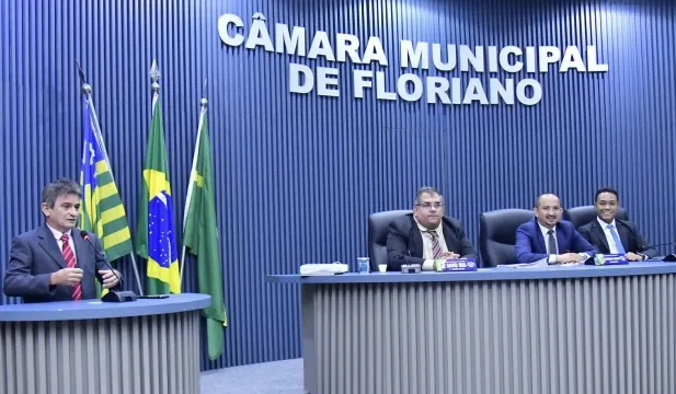 Vereadores cobram melhorias no funcionamento do transporte escolar em Floriano