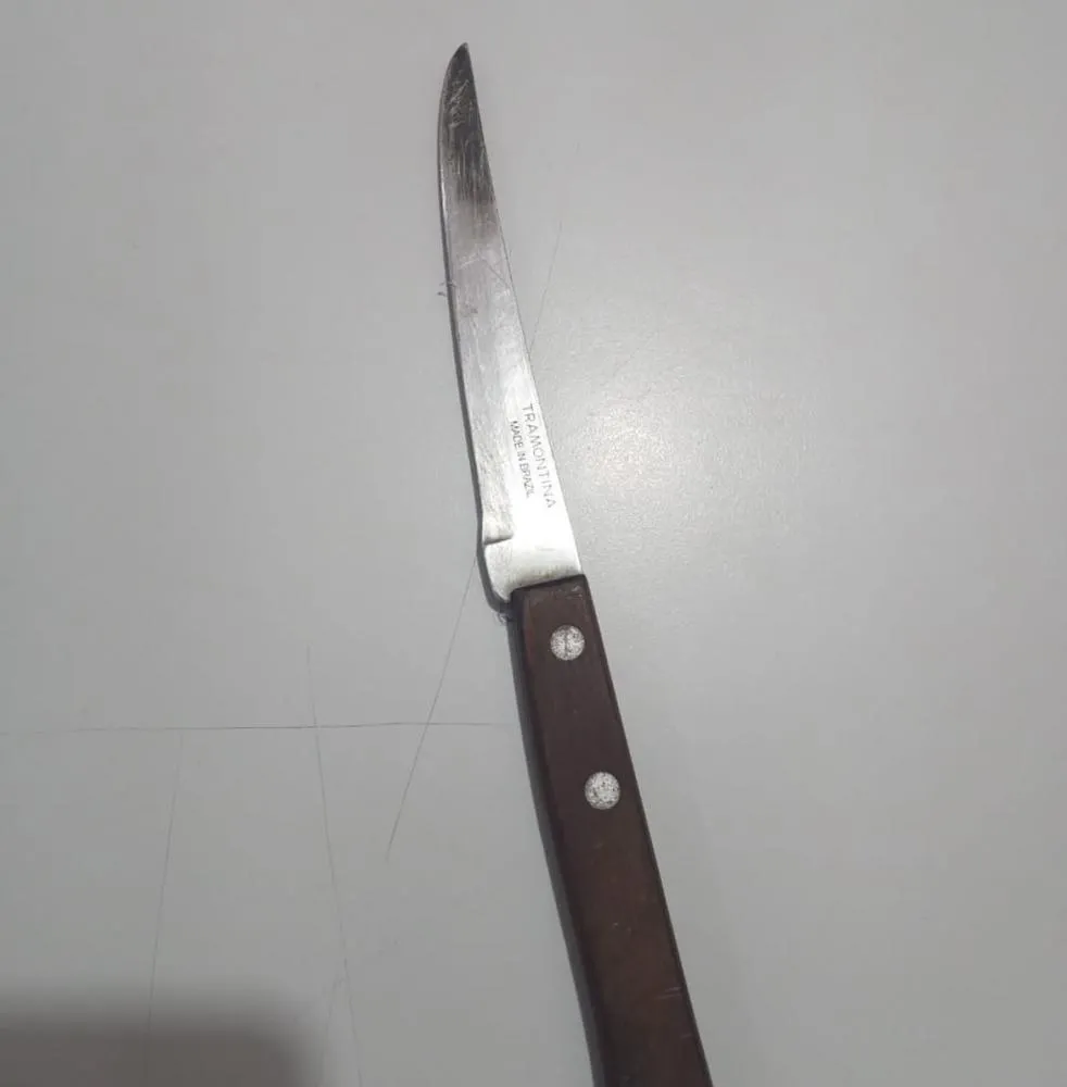 Policiamento Escolar do 3º BPM apreende arma branca com aluna em escola de Floriano