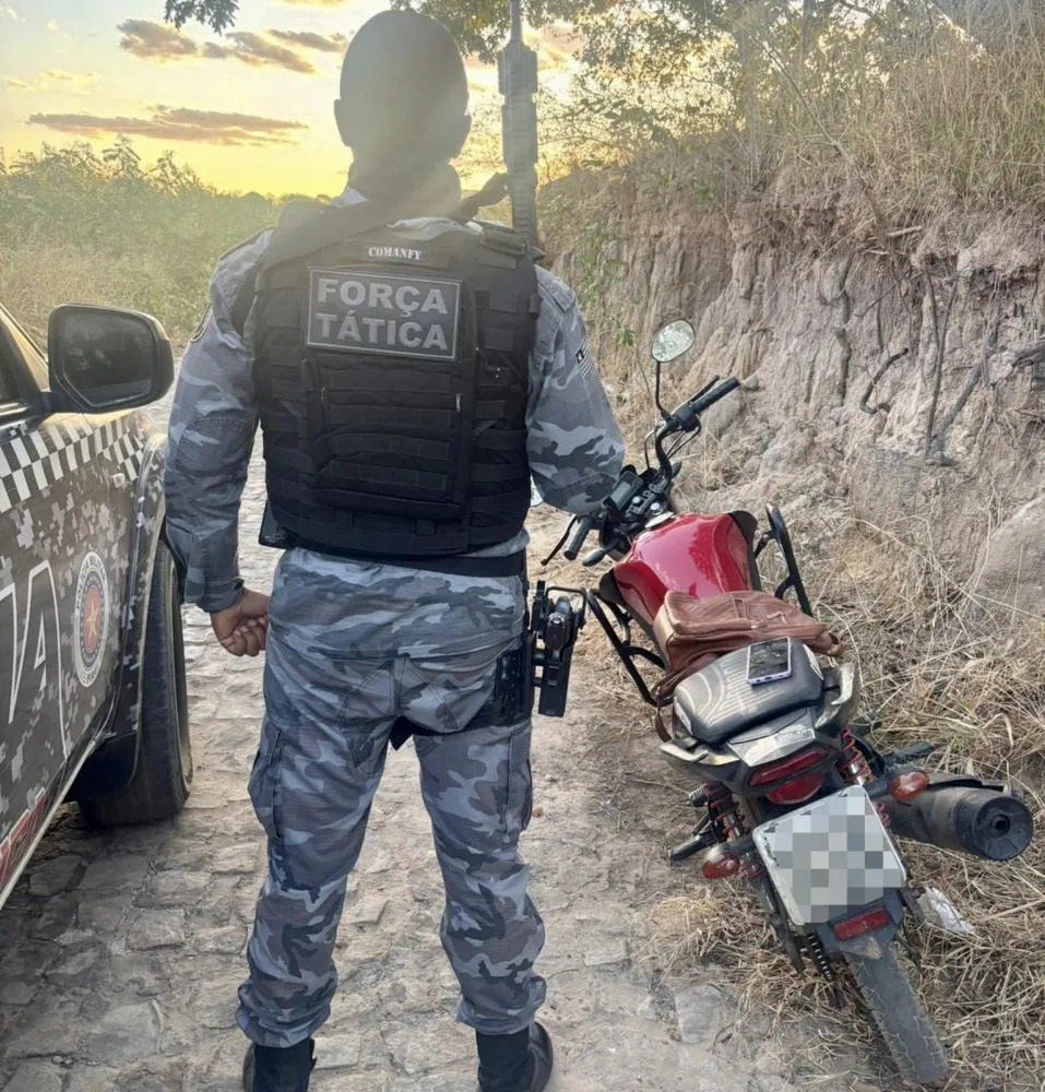 Força Tática do 3º BPM recupera motocicleta e celular roubados em Floriano