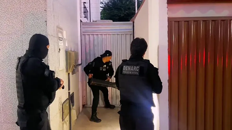 Polícia apreende 30 veículos usados para lavagem de dinheiro do tráfico no Piauí