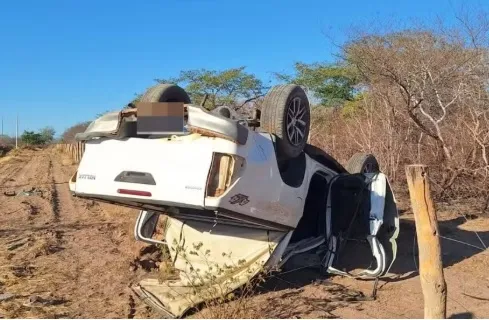 Homem morre em grave acidente de carro na PI-140, entre Floriano e Itaueira; bebê de um mês sobreviveu