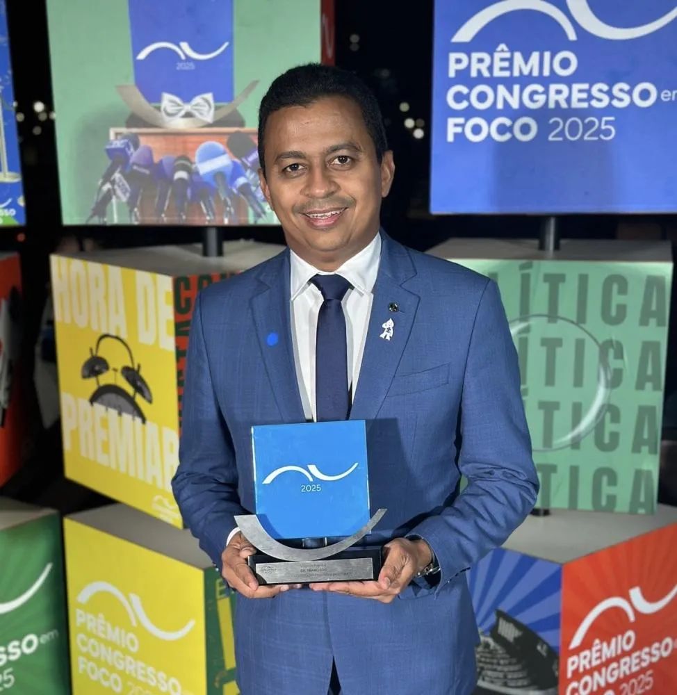 Dr Francisco ganha Prêmio Congresso em Foco como melhor deputado do Piauí