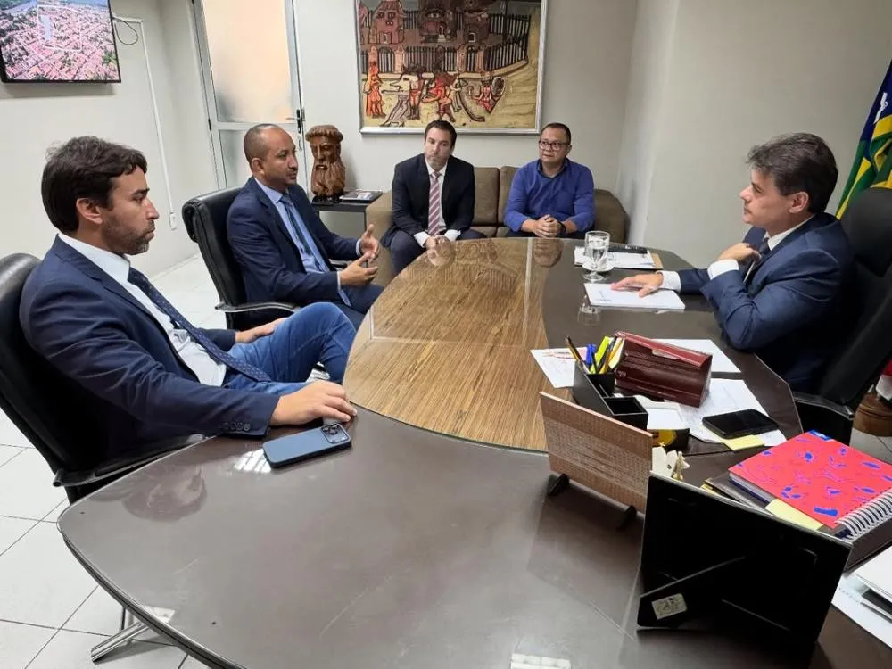 Câmara de Floriano implanta Escola do Legislativo em parceria com a Alepi