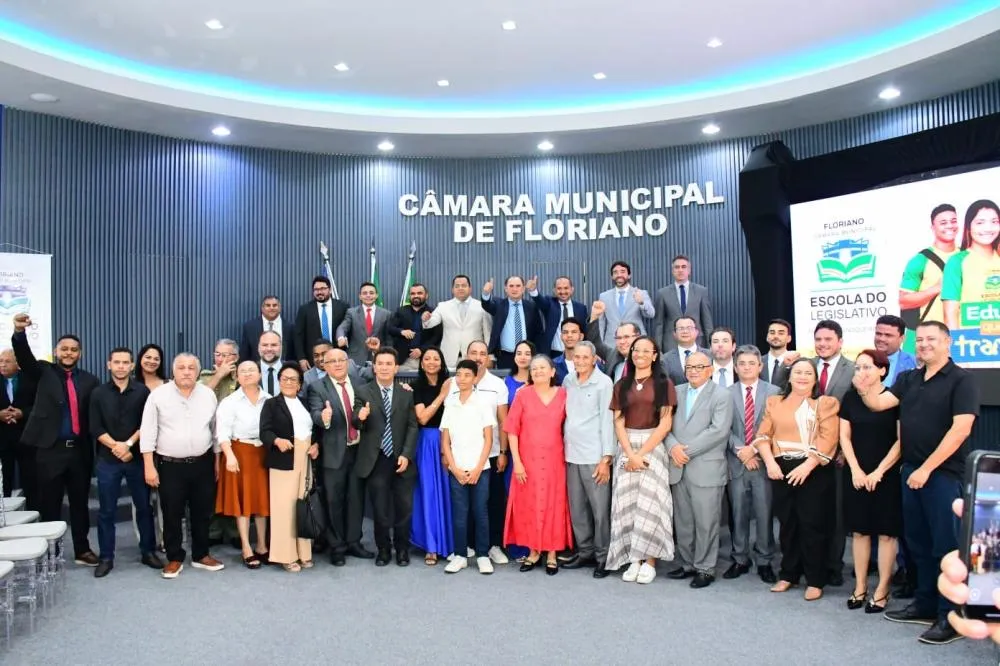 Câmara Municipal faz história com lançamento da Escola do Legislativo de Floriano