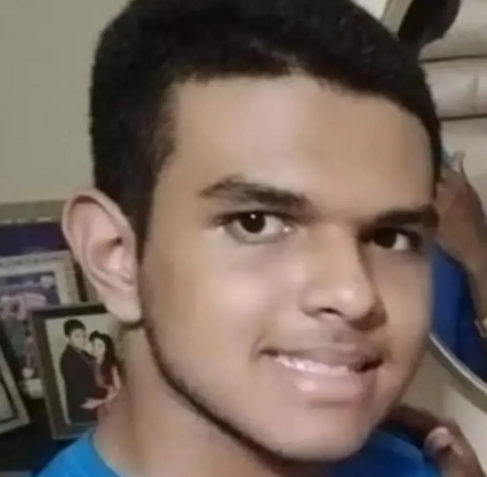 Jovem de 20 anos morre em grave acidente entre caminhão e moto na BR-343, em Floriano-PI