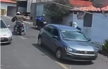 Dois homens são mortos a tiros em residência em Teresina; câmera flagrou crime