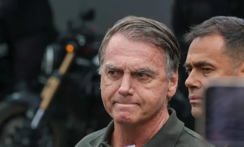 Defesa de Bolsonaro volta a pedir prisão domiciliar