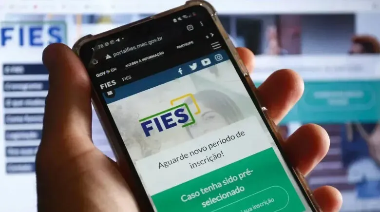 Fies 2026: prazo para complementar inscrições postergadas começa nesta quinta-feira (15)