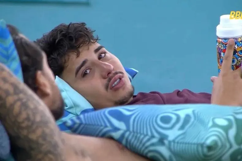 Pedro do BBB26 é investigado pela Delegacia da Mulher por importunação sexual