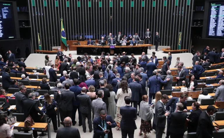 Câmara deve votar proteção a motoristas de aplicativo após acordo com STF