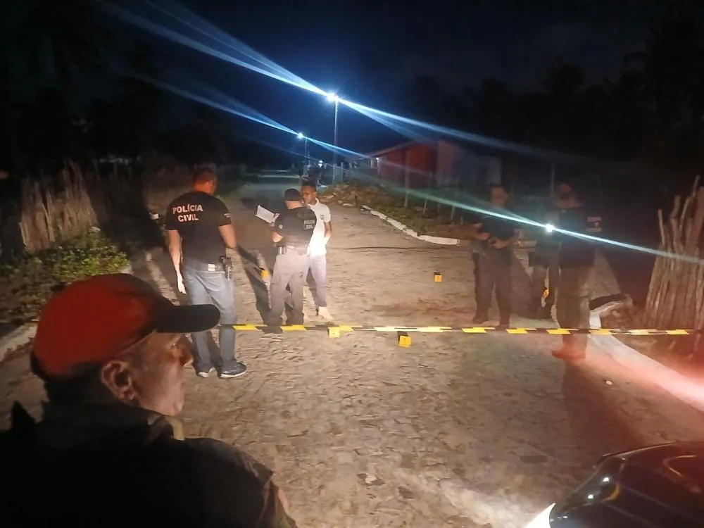Homem é morto a tiros após suspeitos encapuzados invadirem casa em Luís Correia