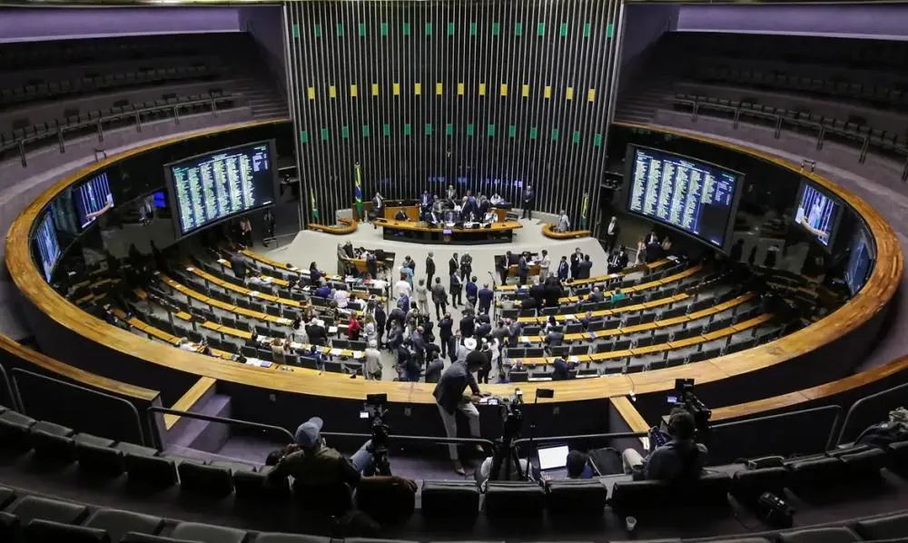 Fim de recesso: Câmara e Senado começam 2026 com calendário encurtado