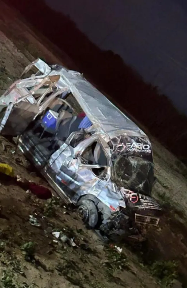 Van capota e deixa três pessoas mortas na rodovia PI 141 no Sul do Piauí