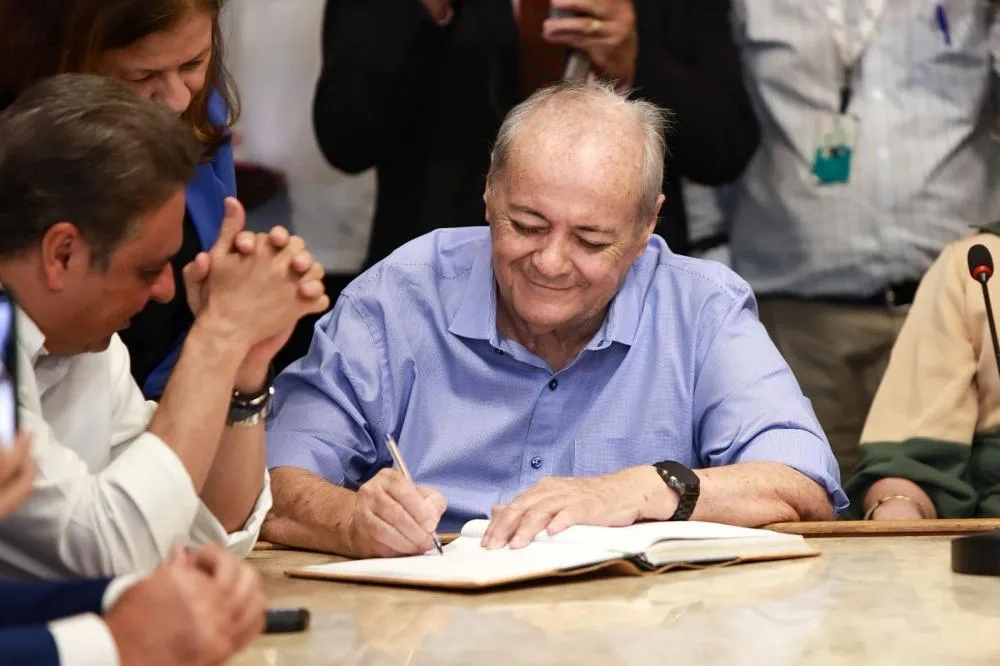 Reajuste dos servidores de Teresina será de 5,35%; texto irá para a Câmara