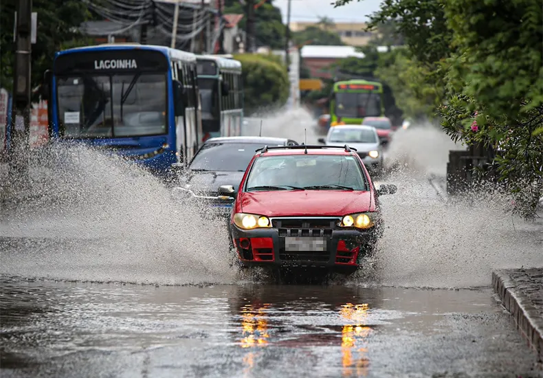 Chuvas volumosas mantêm Piauí em alerta para o riscos de alagamentos e enchentes