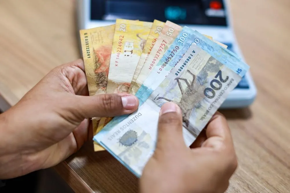 Abono do PIS/Pasep começa a ser pago no dia 16, com novas regras