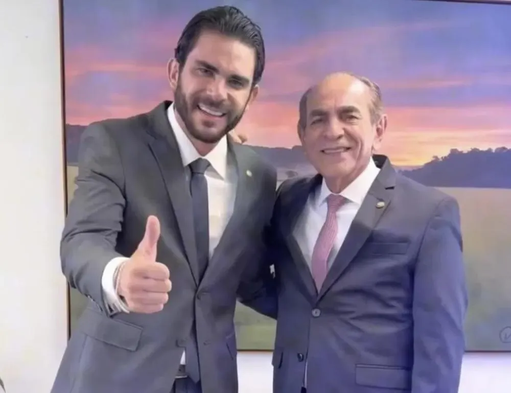 Deputado Marcus Vinícius e o senador Marcelo Castro anunciam R$ 10 milhões em asfalto para Floriano