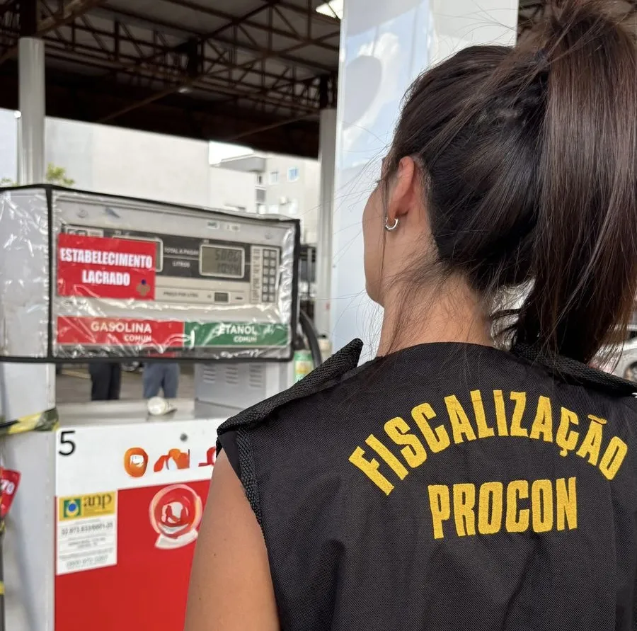 Procon notifica as distribuidoras de combustíveis por reajuste irregular
