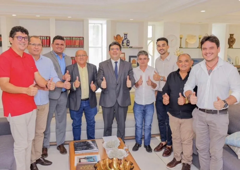 Governador Rafael Fonteles se reúne com vereadores de Floriano para tratar de investimentos e ações para o município