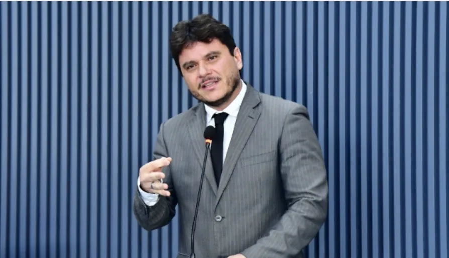 Vereador Carlos Eduardo quer a criação de uma agência reguladora em Floriano