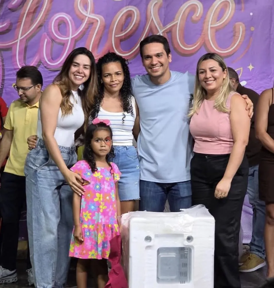Festa das Mães de Uruçuí reúne grande público em noite de homenagens, presentes e emoção