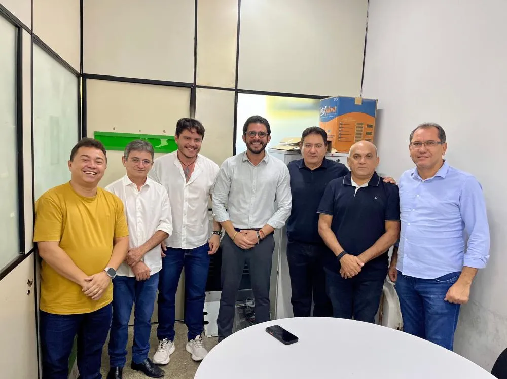 Deputado Marcus Kalume participa de posse do novo coordenador do Sine em Floriano