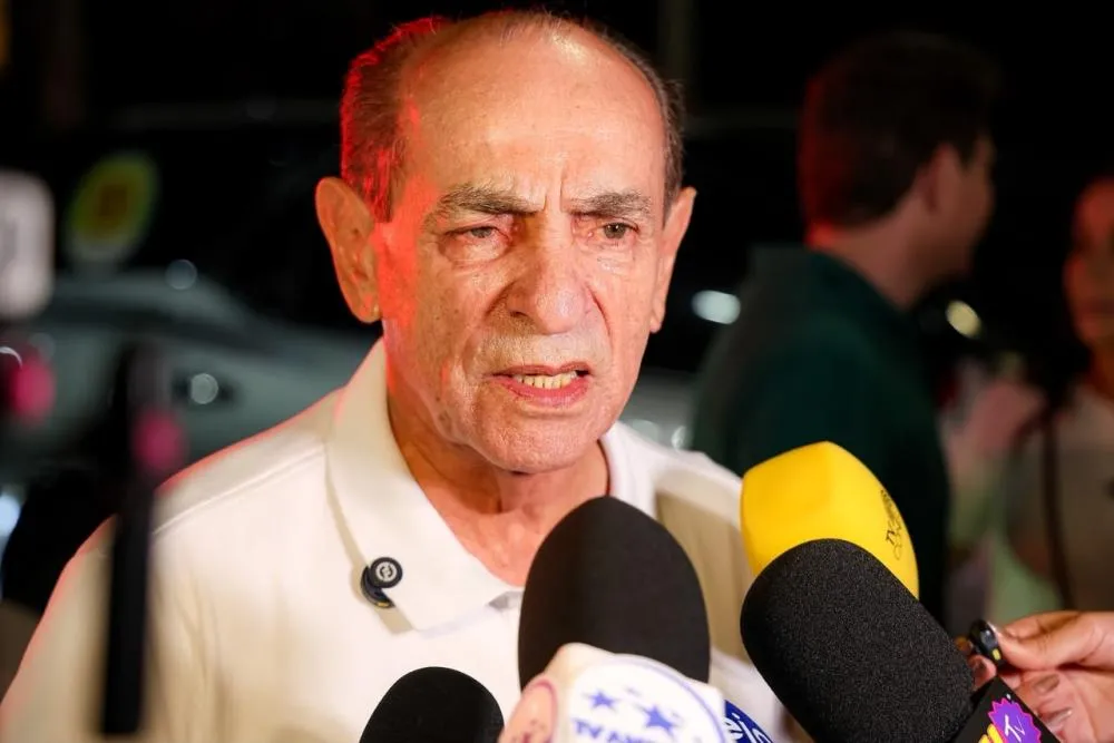 Após votação histórica, Marcelo Castro se reunirá com Lula hoje em Brasília